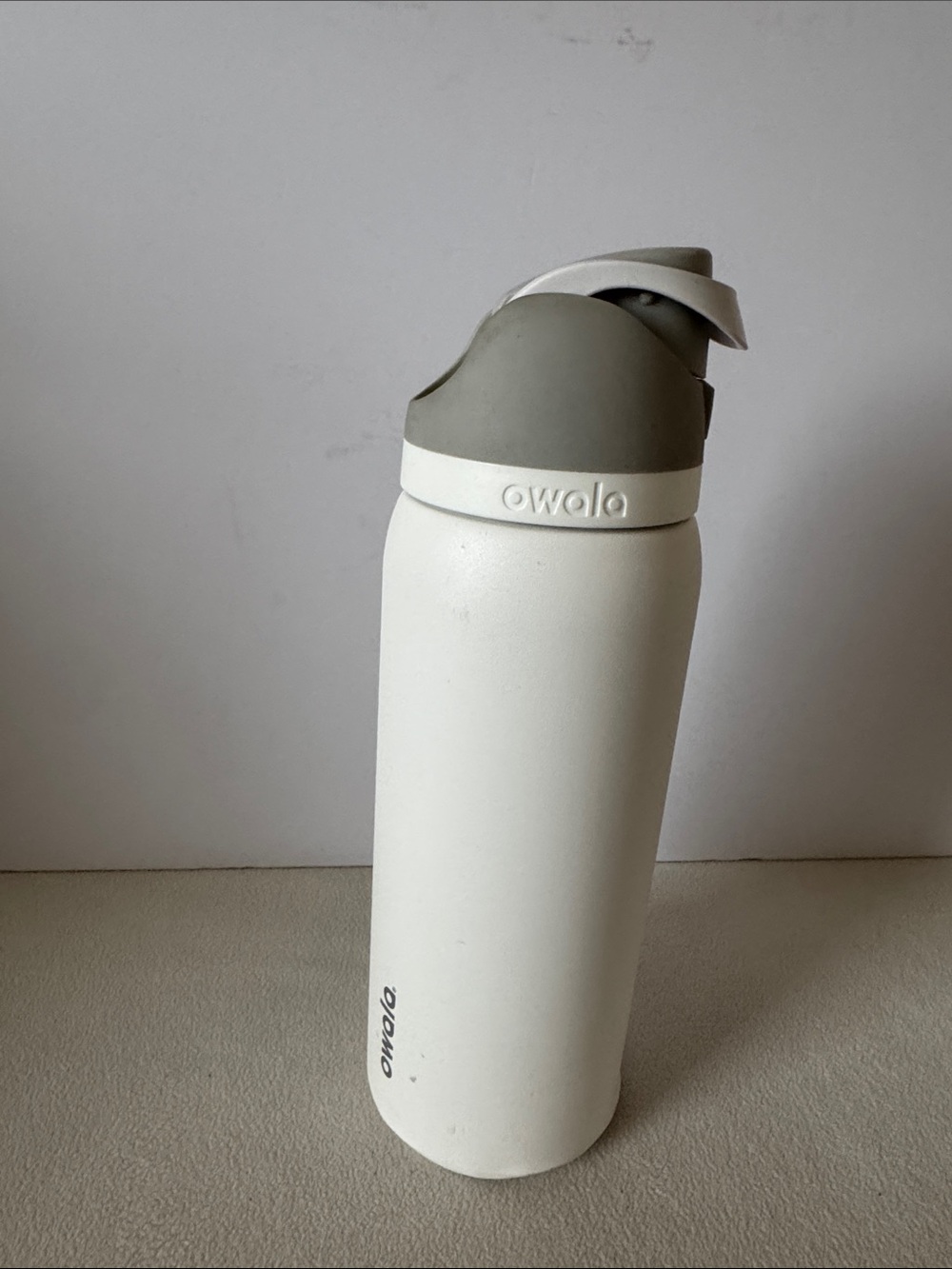 Owalo insulated water tumbler